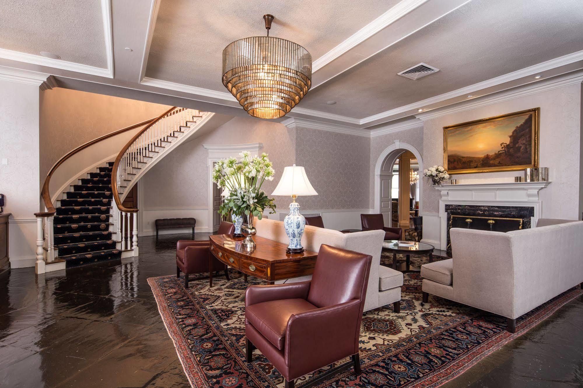 איסטון The Tidewater Inn מראה חיצוני תמונה